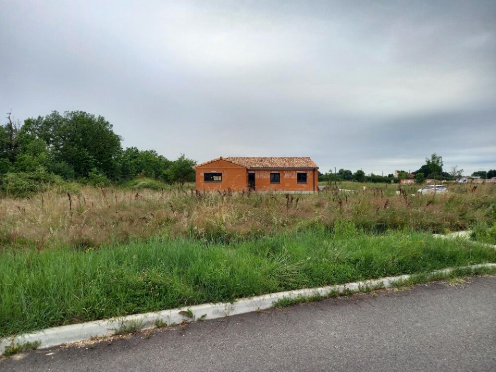 La Rose des Vents 89 est une maison moderne, bien pensée....