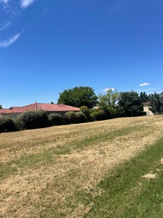  Terrain 425 m� Saint-priest