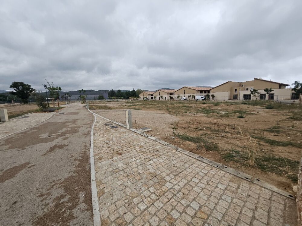 vente Terrain - 282 m² Peyrolles-en-Provence (13860)
