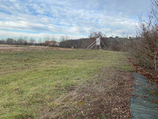  Terrain 771 m� Puygouzon