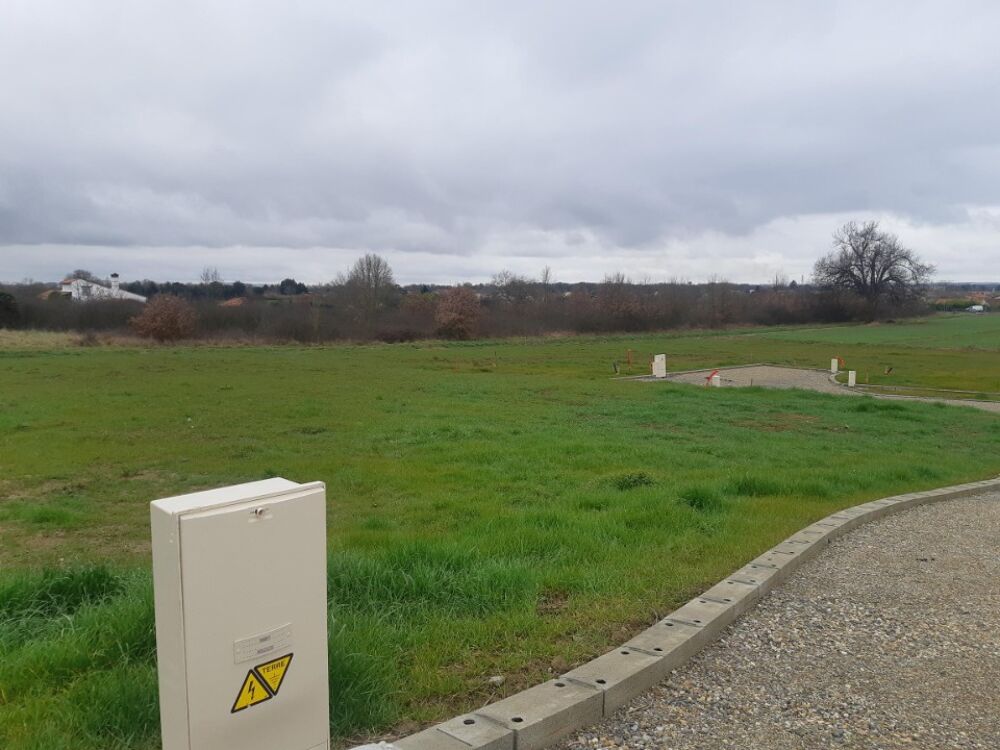 "Votre agence Maisons France Confort d'Aucamville vous p....