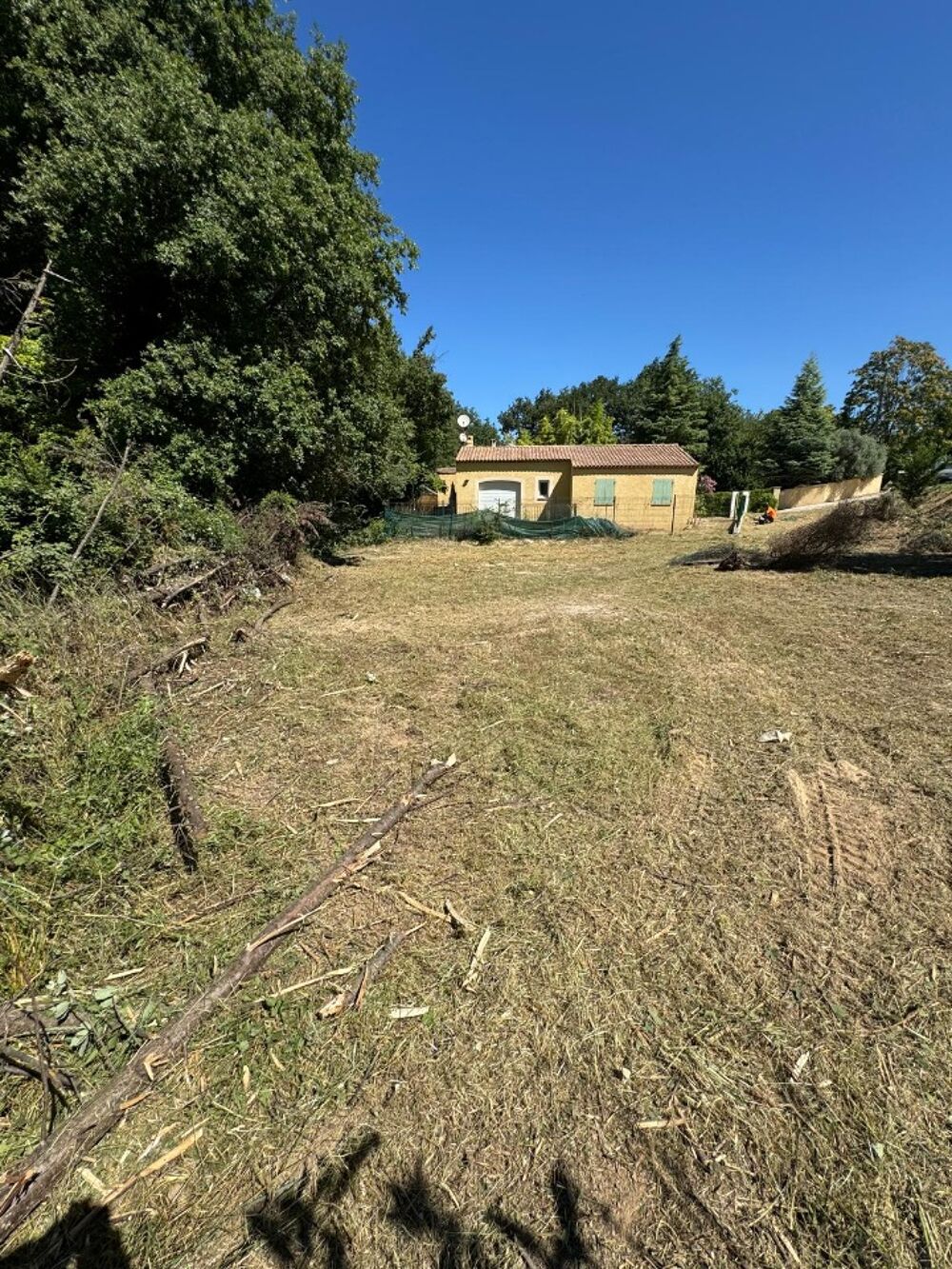 vente Terrain - 900 m² Le Puy-Sainte-Réparade (13610)