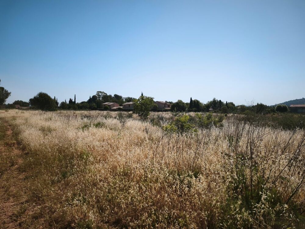 vente Terrain - 147 m² Cuers (83390)