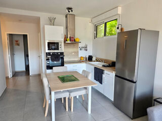  Appartement à louer 3 pièces 61 m²