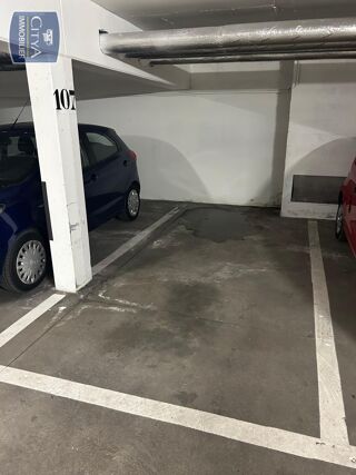 Parking / Garage � vendre 