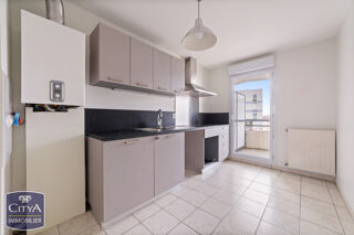  Appartement � vendre 4 pi�ces 83 m�