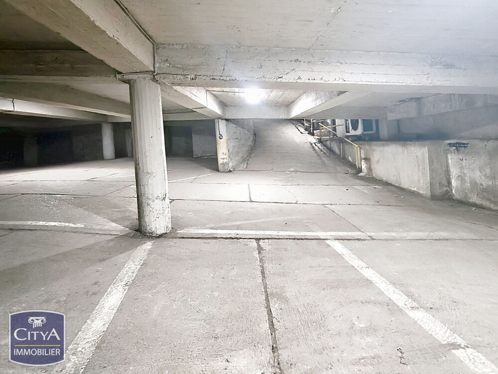 Vente Parking/Garage parking Arras