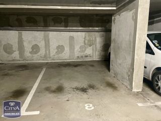  Parking / Garage � vendre 12 m�