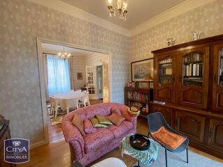  Maison à vendre 10 pièces 230 m²