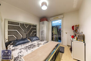  Appartement à vendre 4 pièces 77 m²
