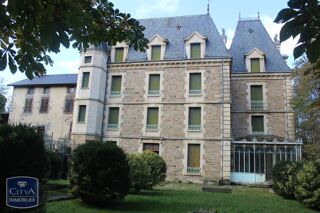  Maison à vendre 15 + pièces 580 m²