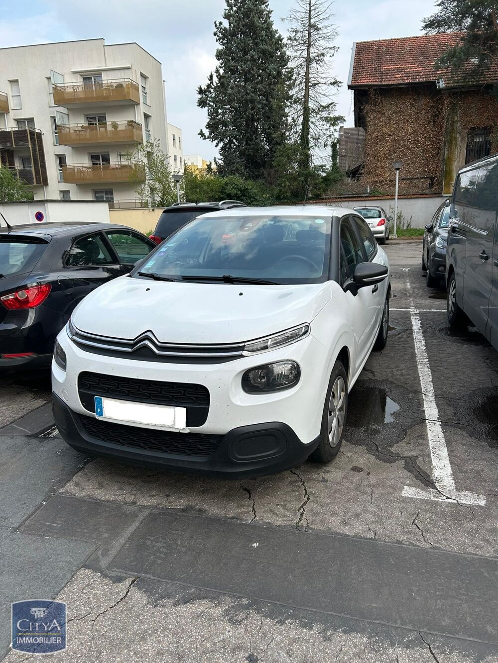 Vente Parking/Garage parking Bron