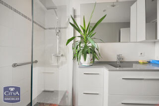  Appartement à vendre 8 pièces 168 m²