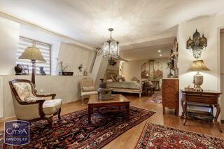  Maison à vendre 10 pièces 378 m²