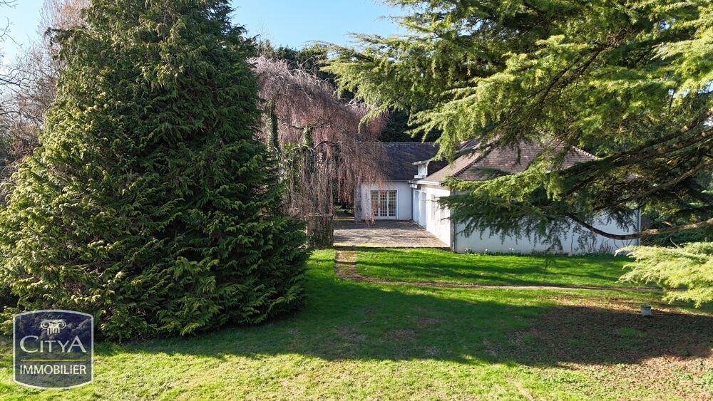 Maison 8 pièces 195 m² · à La Milesse · 195 m² · 286 200 €