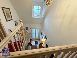  Maison � vendre 6 pi�ces 220 m�