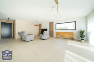  Maison à vendre 5 pièces 141 m² Carpentras