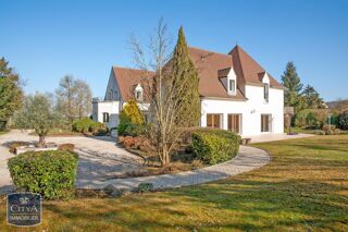  Maison à vendre 9 pièces 680 m²