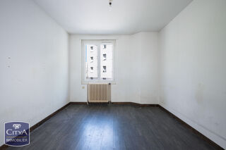  Appartement à vendre 8 pièces 148 m²