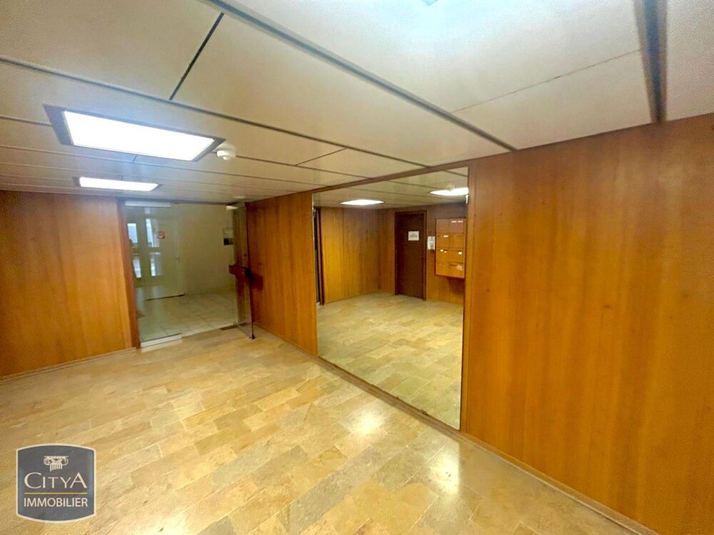 Appartement 3 pièces 77 m² · à Saint-Genis-Pouilly · 77 m² · 299 000 €