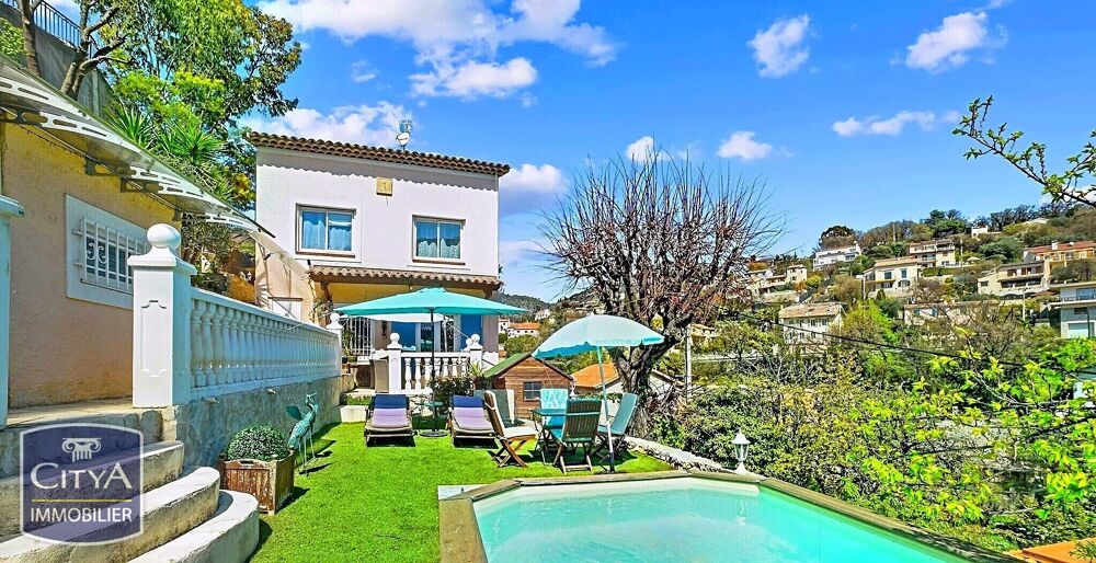 Maison 9 pièces 220 m² · à Aspremont · 220 m² · 790 000 €