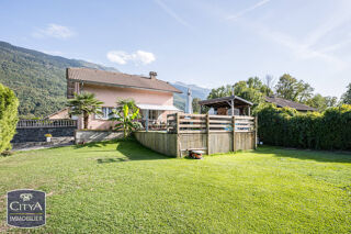 Maison 5 pièces 219 m² · à Gilly-sur-Isère · 219 m² · 548 000 €