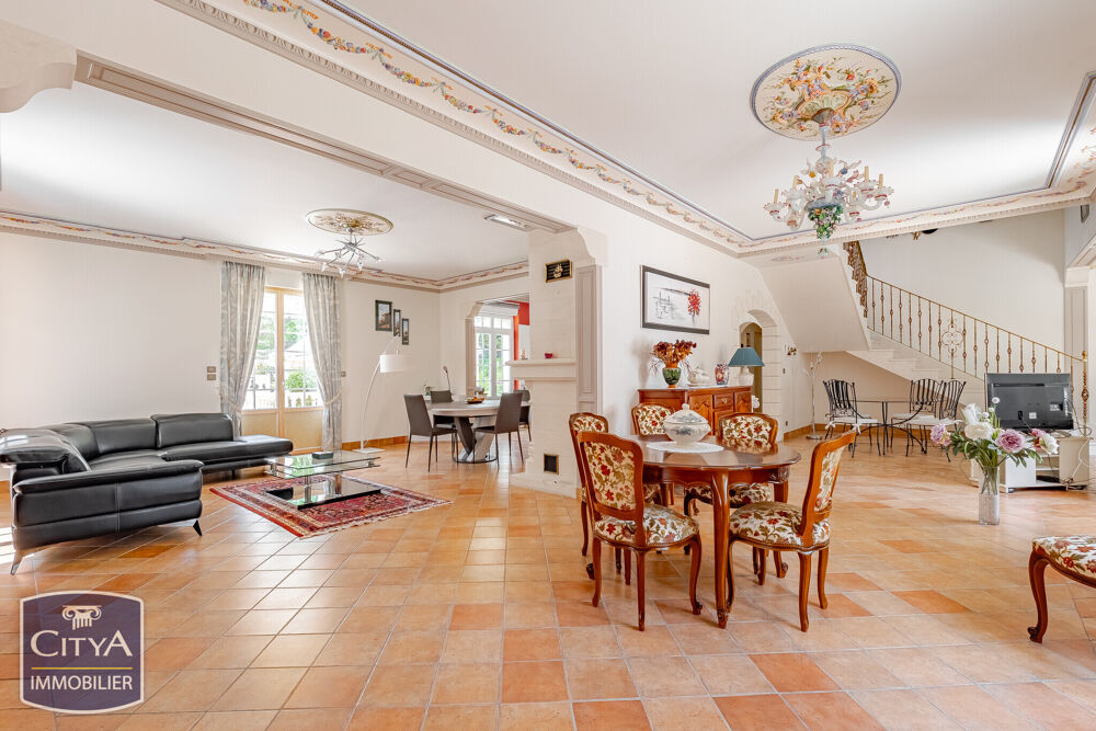 à vendre  Maison Chambray-lès-Tours (37170)