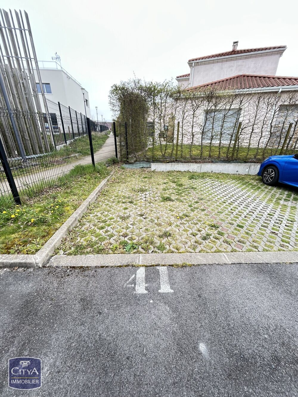 Vente Parking/Garage parking Dainville