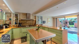  Maison � vendre 5 pi�ces 240 m�