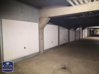  Parking / Garage à vendre 117 m²