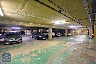  Parking / Garage � vendre 