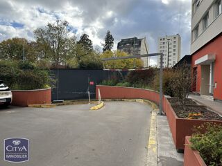  Parking / Garage � vendre 12 m�