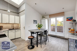  Maison à vendre 5 pièces 194 m²
