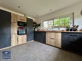  Maison à vendre 11 pièces 232 m²