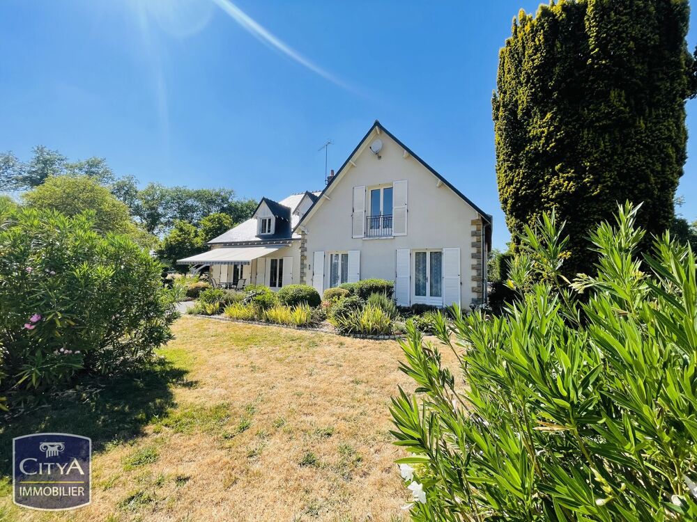 Maison 7 pièces 210 m² · à Neuvy-Saint-Sépulchre · 210 m² · 256 000 €