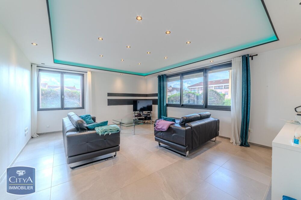 Appartement 4 pièces 107 m² · à Roanne · 107 m² · 185 000 €