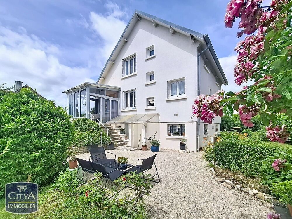 Maison 5 pièces 128 m² · à Bourges · 128 m² · 180 000 €