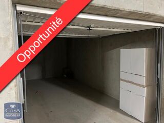  Parking / Garage à vendre 