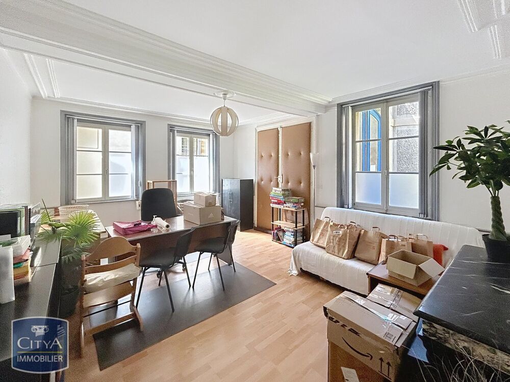 Appartement 3 pièces 81 m² · à Charleville-Mézières · 81 m² · 96 000 €