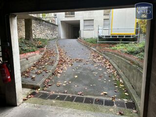  Parking / Garage à vendre 