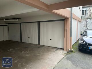  Parking / Garage à vendre 