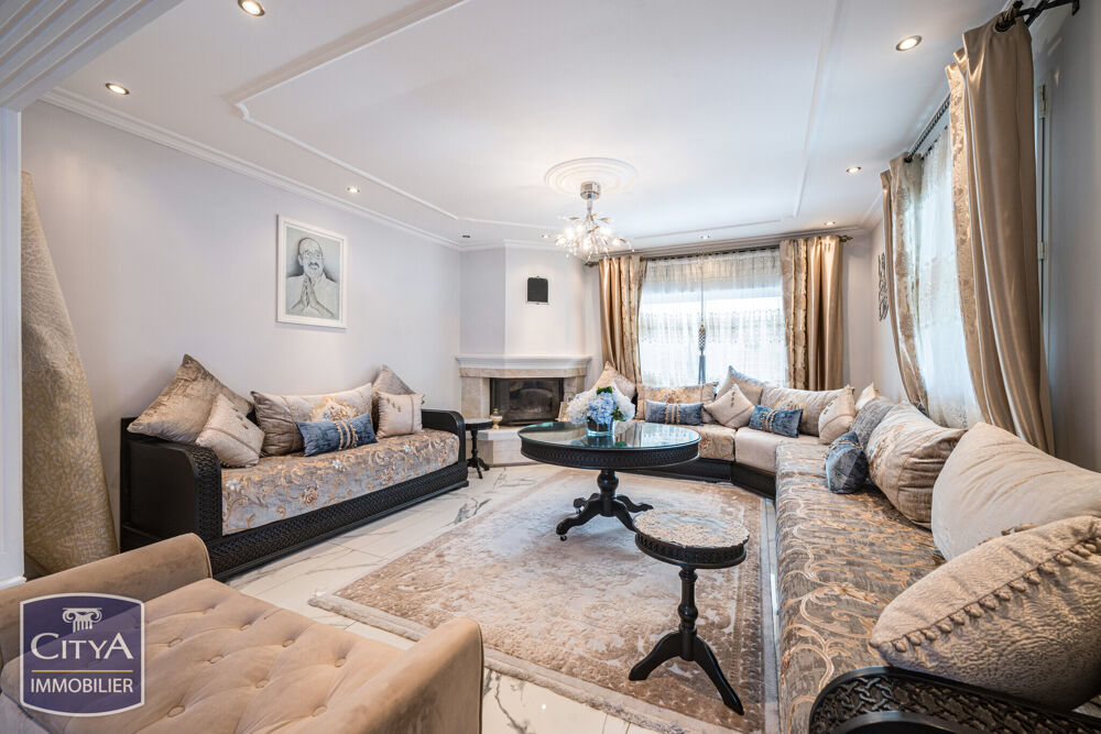 Annonce vente maison 5 pièces de 219m2 à Gilly-sur-isère (73200) - ParuVendu.fr ref 992790281905