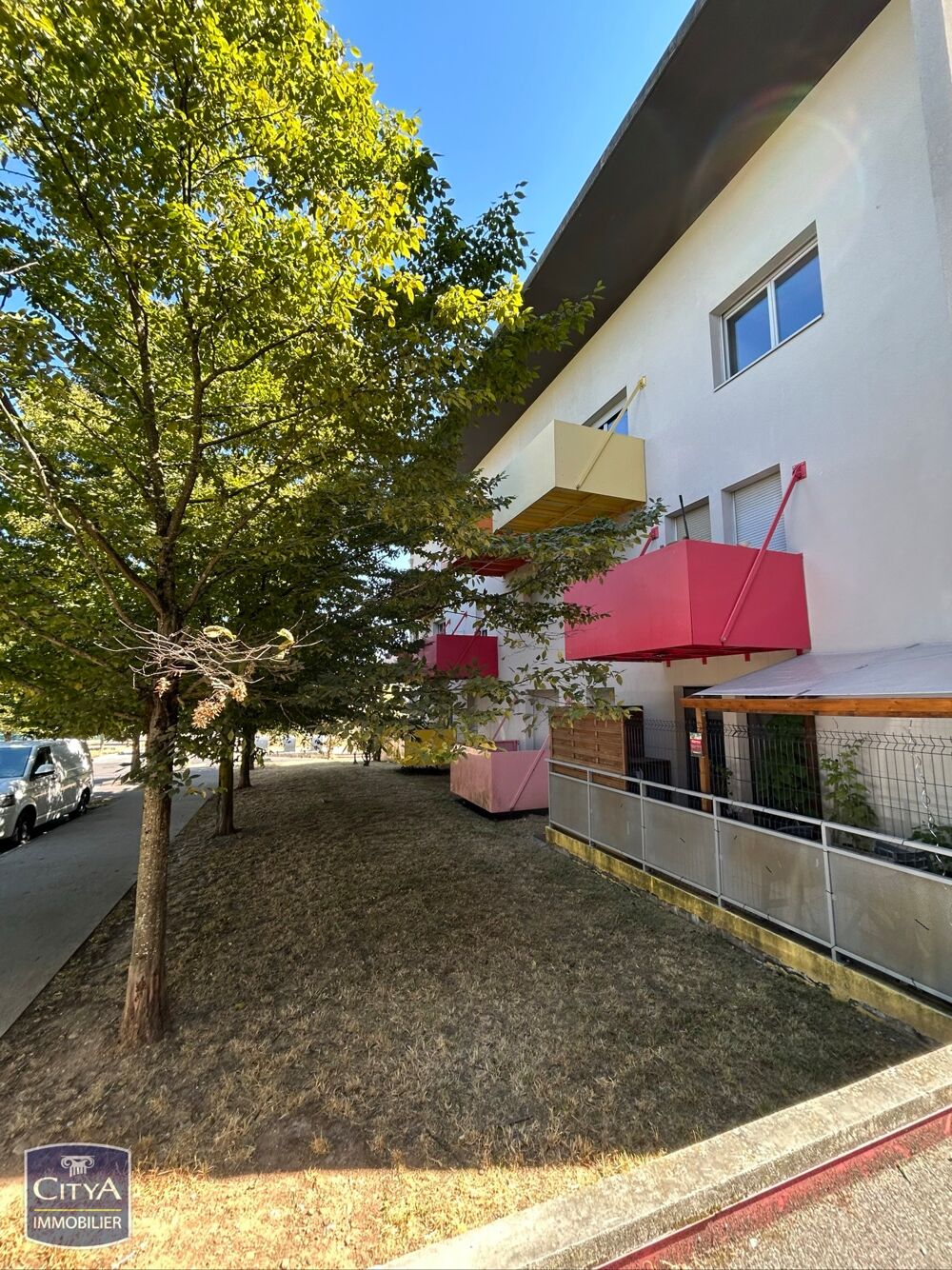 Appartement 1 pièce 28 m² · à L'Isle-d'Abeau · 28 m² · 98 000 €