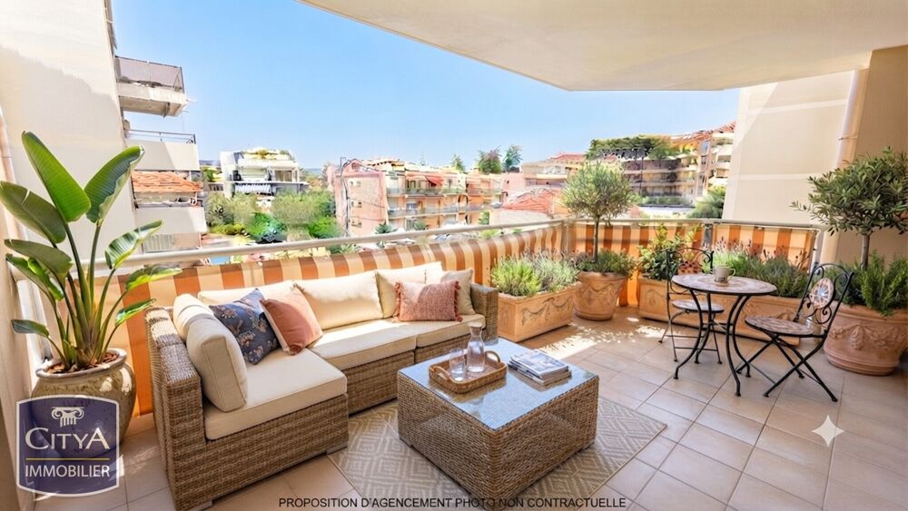 Appartement 3 pièces 74 m² · à Saint-Raphaël · 74 m² · 406 000 €