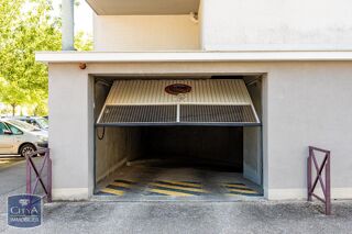  Parking / Garage à vendre 