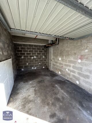  Parking / Garage � vendre 12 m�