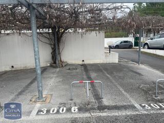  Parking / Garage � vendre 