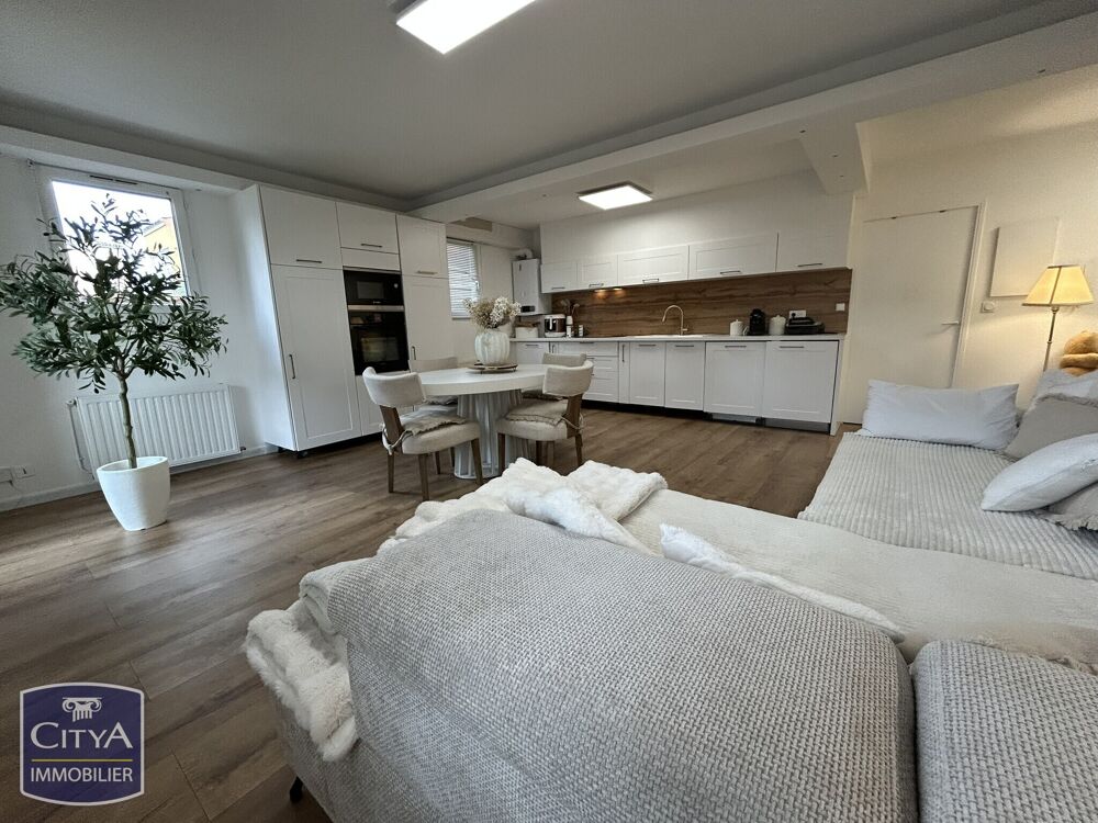 Appartement 3 pièces 70 m² · à Les Angles · 70 m² · 221 000 €