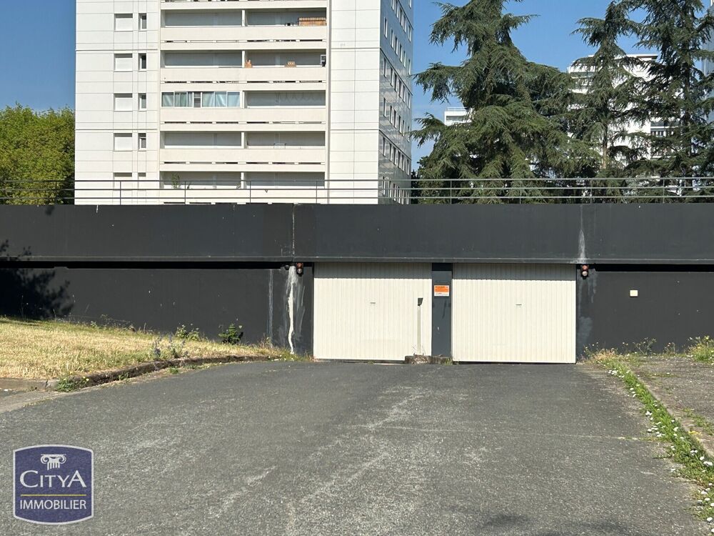 Vente Parking/Garage parking Poitiers