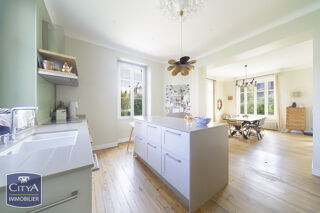  Maison � vendre 10 pi�ces 285 m�